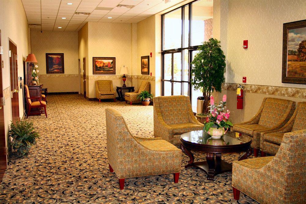 Holiday Inn Express Forsyth By Ihg Интерьер фото