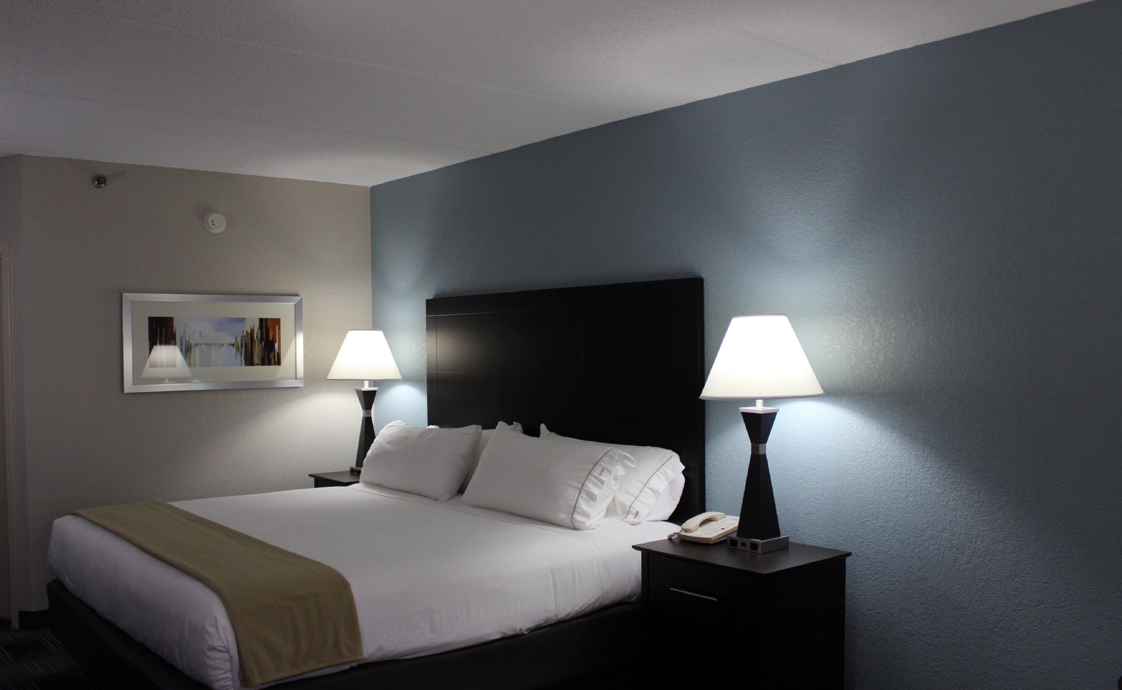 Holiday Inn Express Forsyth By Ihg Экстерьер фото