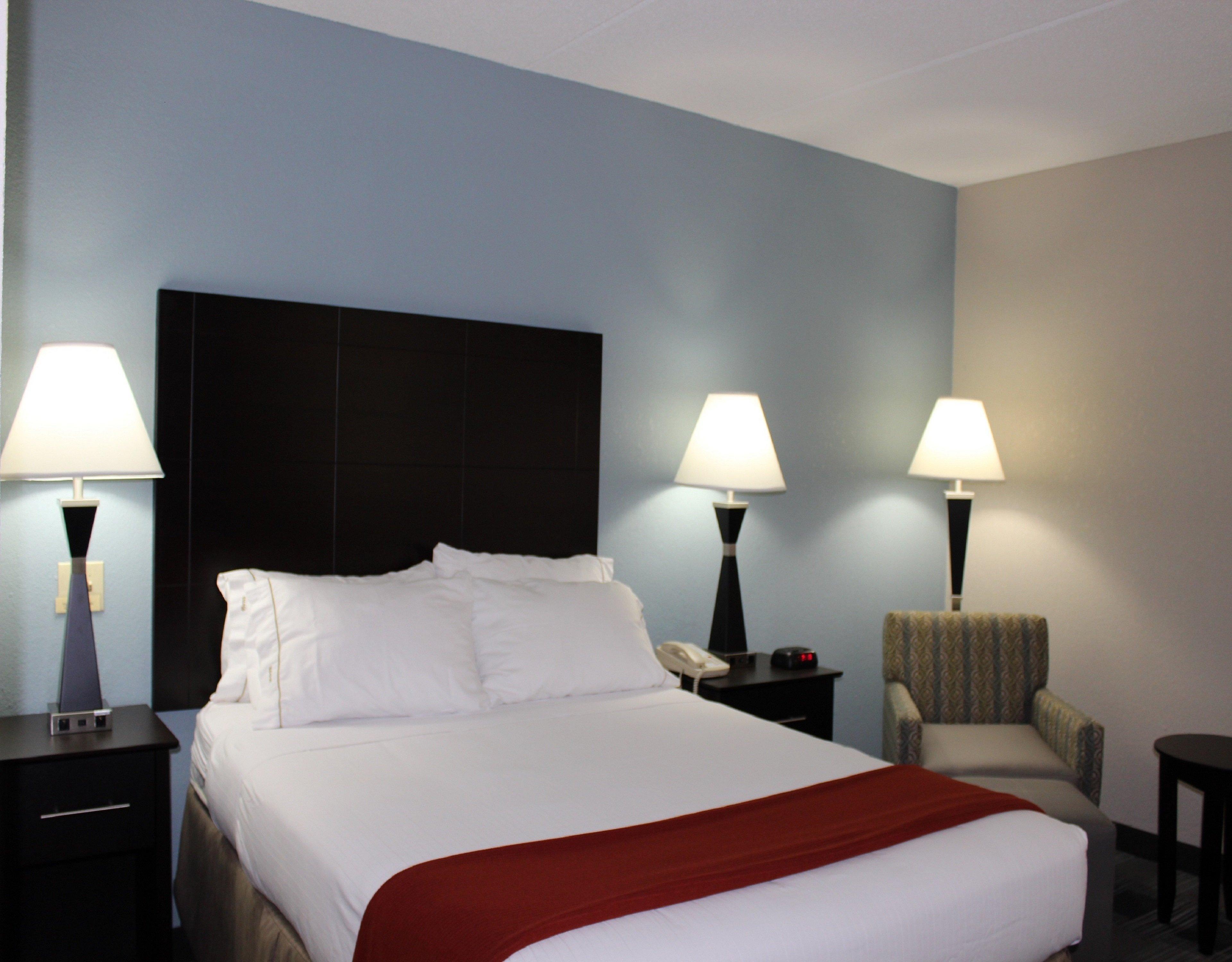 Holiday Inn Express Forsyth By Ihg Экстерьер фото