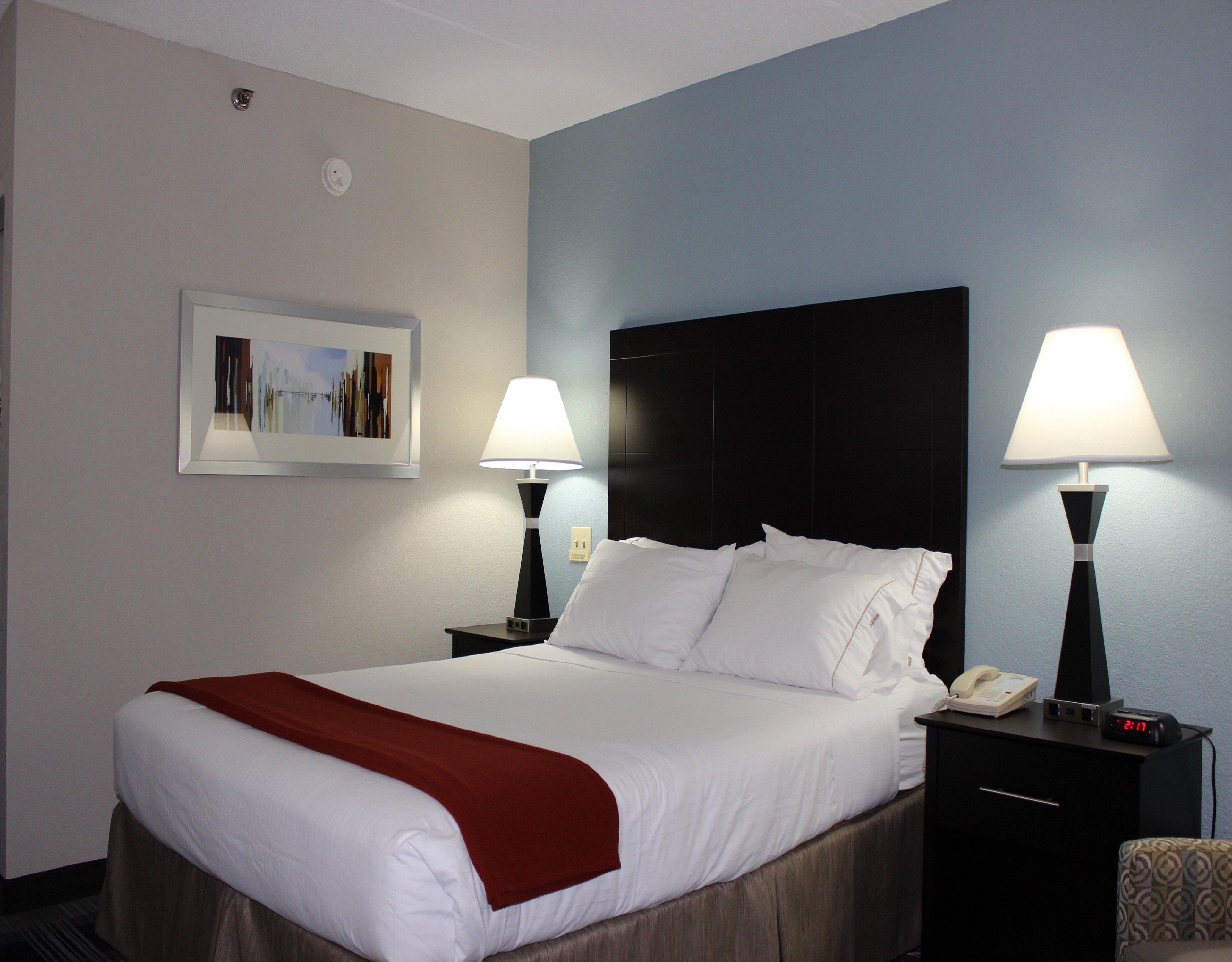 Holiday Inn Express Forsyth By Ihg Экстерьер фото