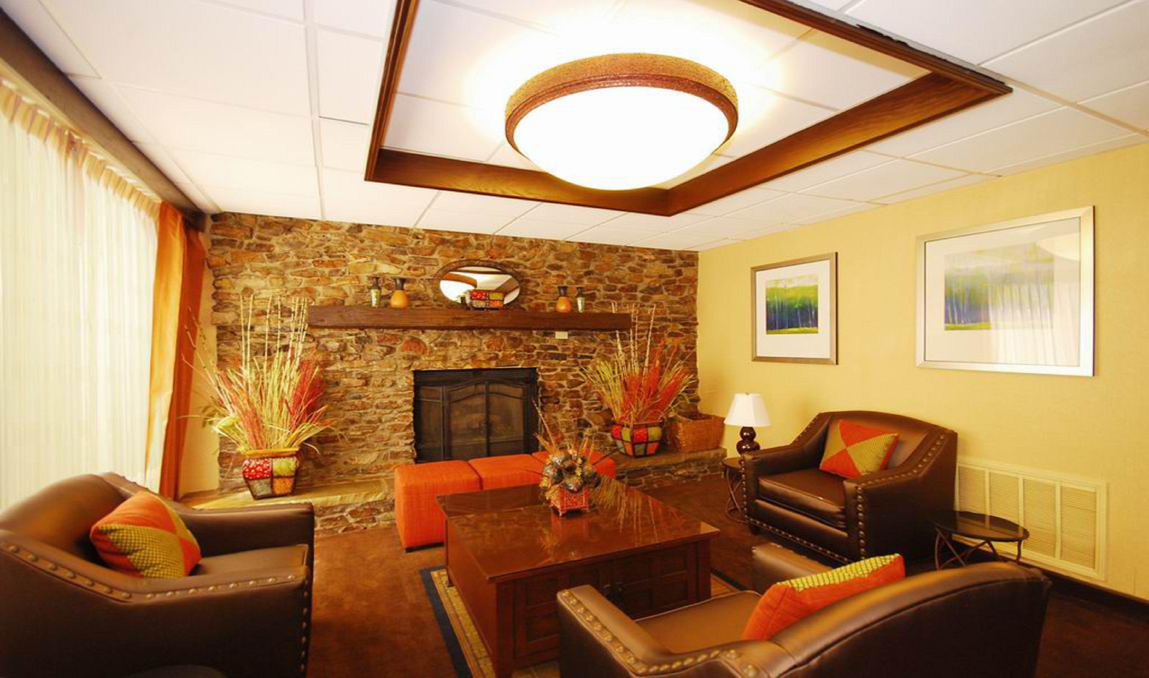 Holiday Inn Express Forsyth By Ihg Экстерьер фото