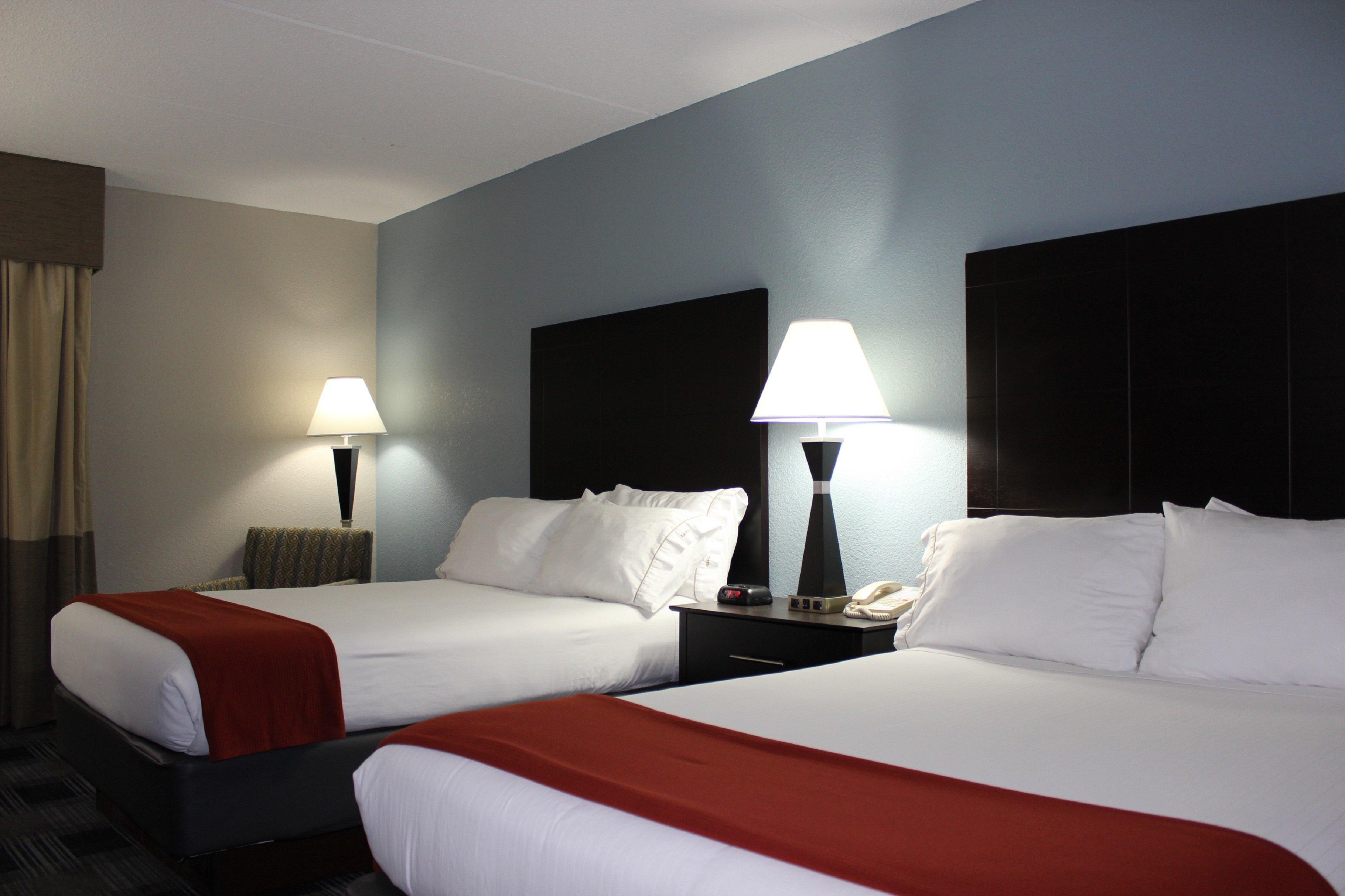 Holiday Inn Express Forsyth By Ihg Экстерьер фото