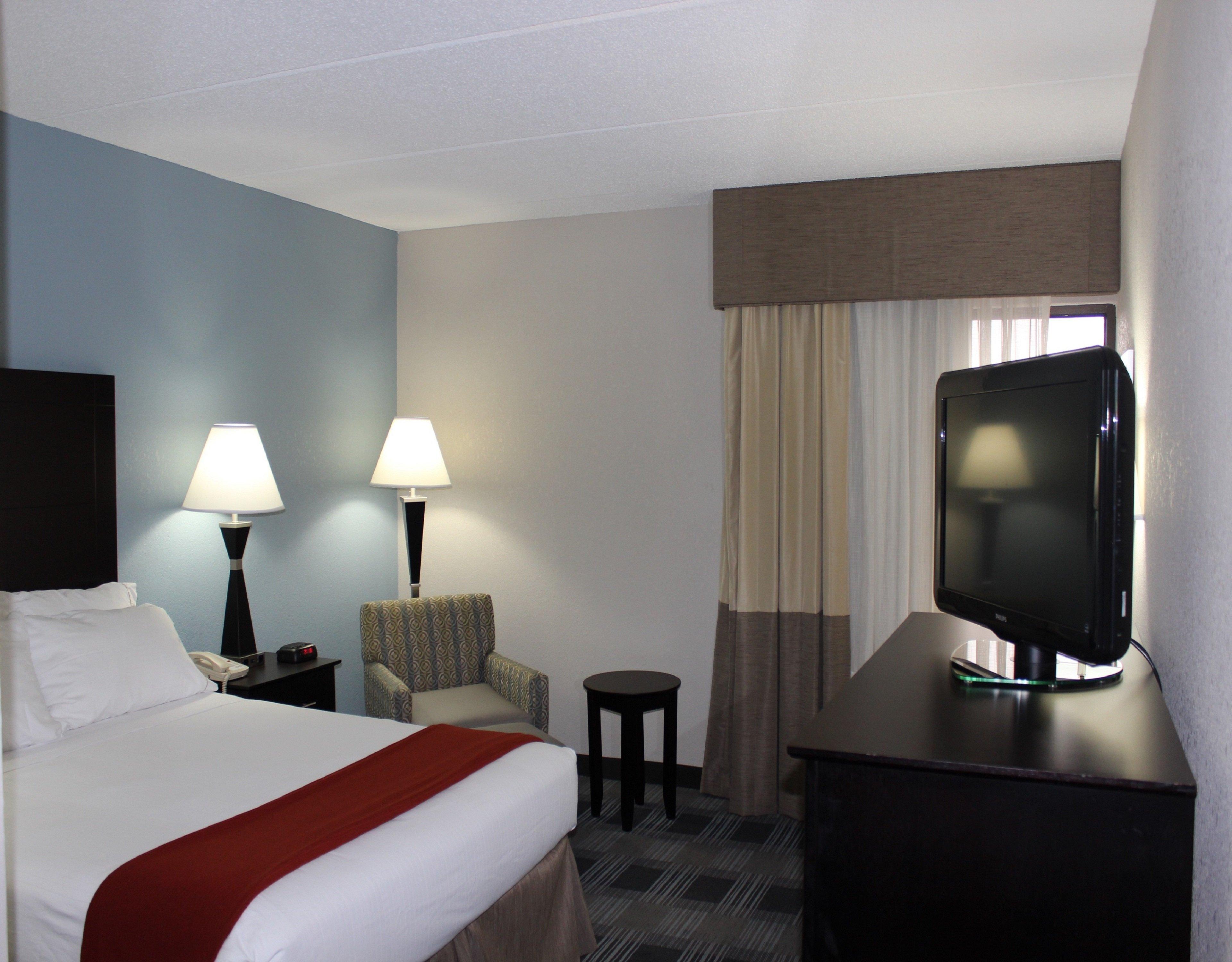 Holiday Inn Express Forsyth By Ihg Экстерьер фото