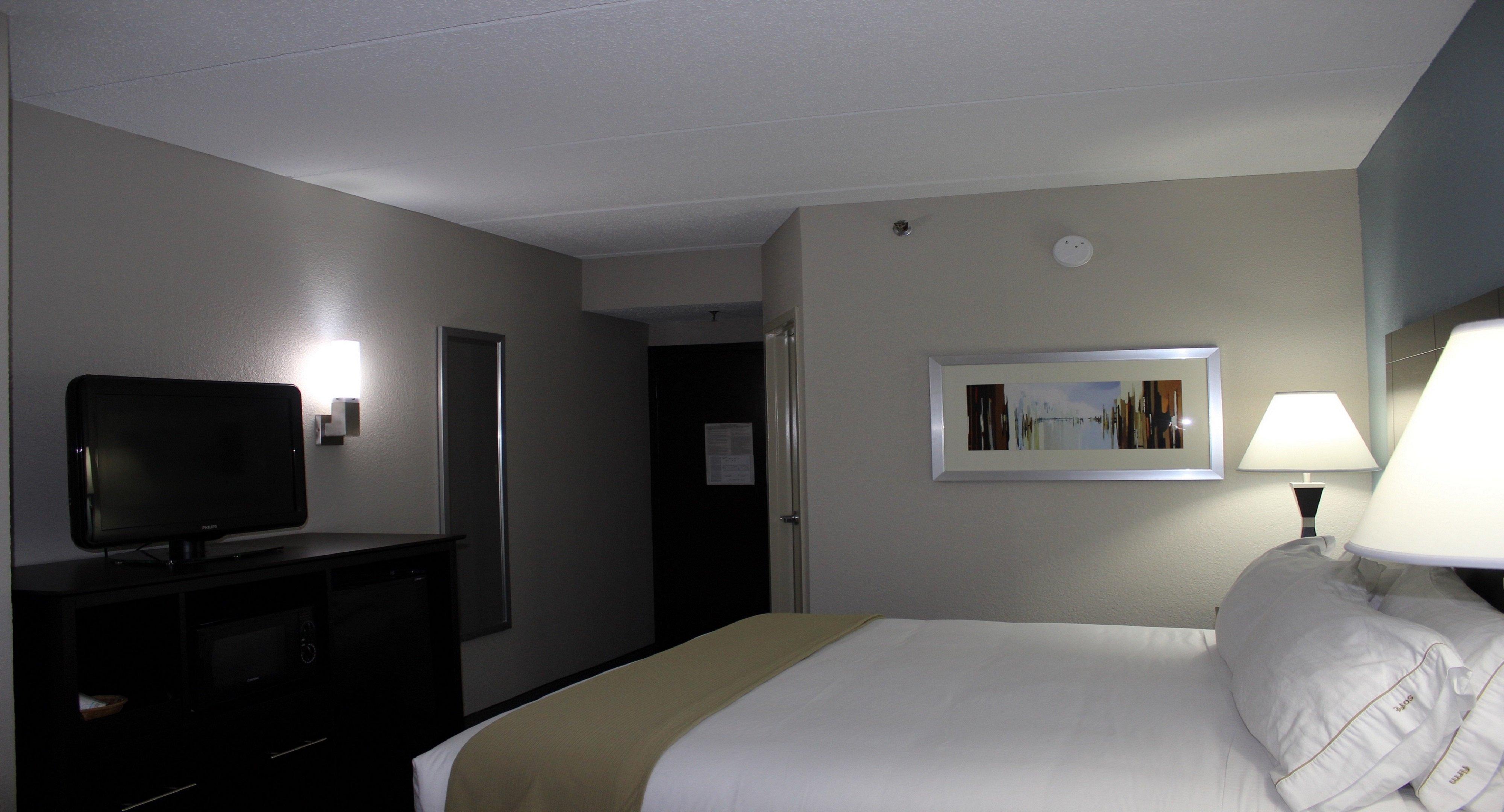 Holiday Inn Express Forsyth By Ihg Экстерьер фото