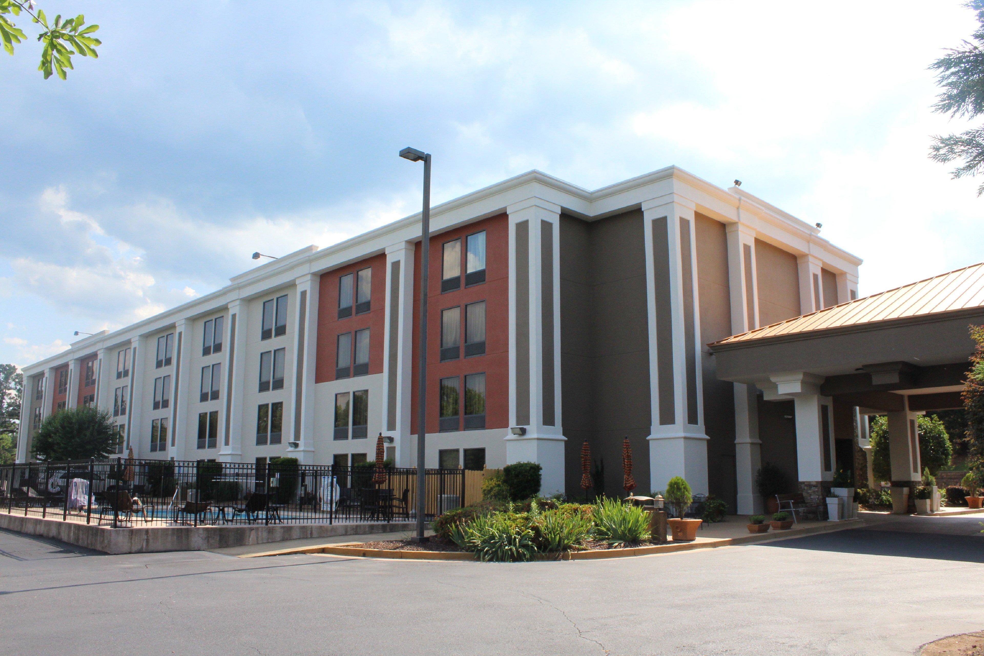 Holiday Inn Express Forsyth By Ihg Экстерьер фото