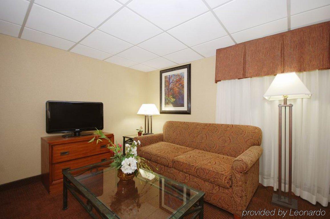 Holiday Inn Express Forsyth By Ihg Номер фото